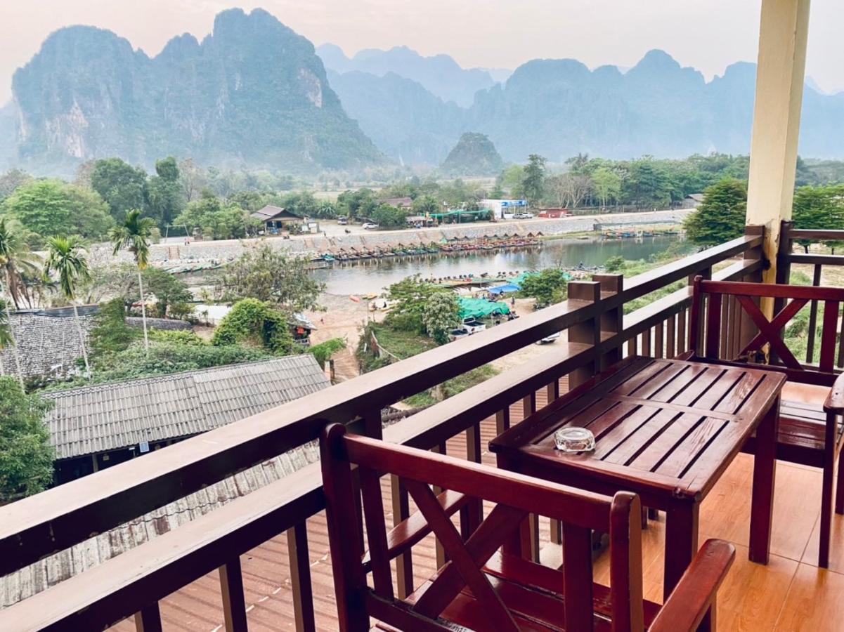 Hana Riverside Hotel Vang Vieng Esterno foto