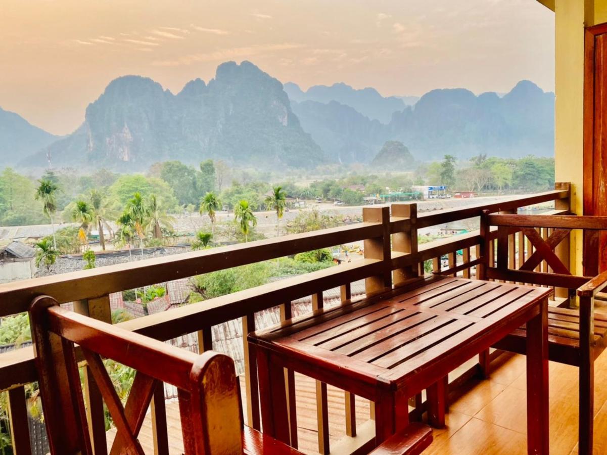 Hana Riverside Hotel Vang Vieng Esterno foto